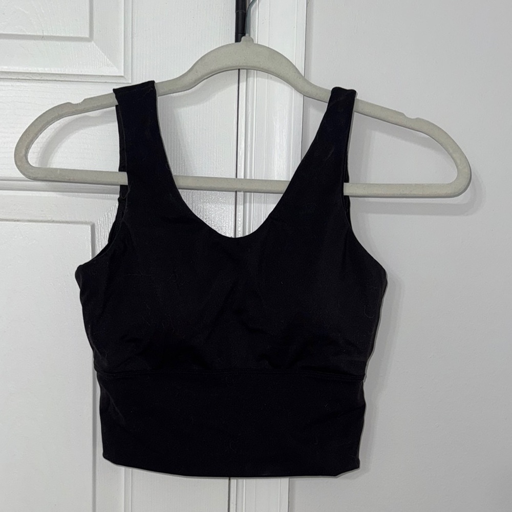 NVGTN Black V-Neck Crop Top